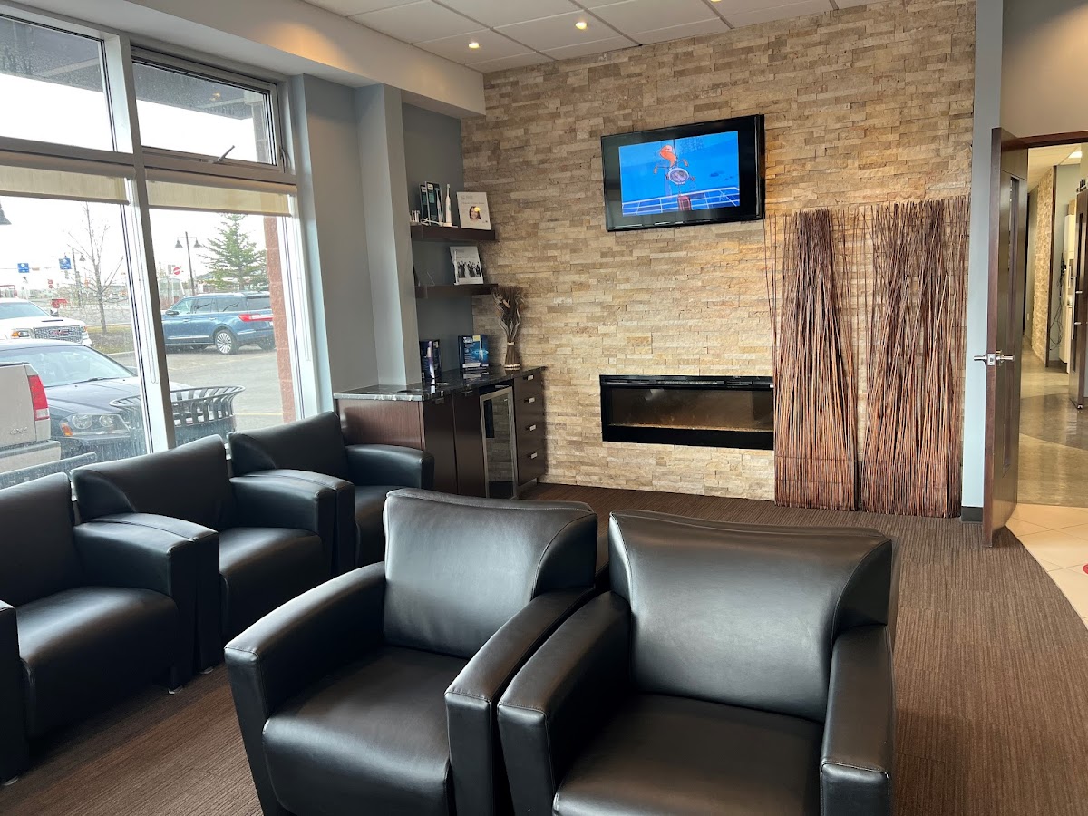 South Family Dental dental clinic in Calgary - Photo 2