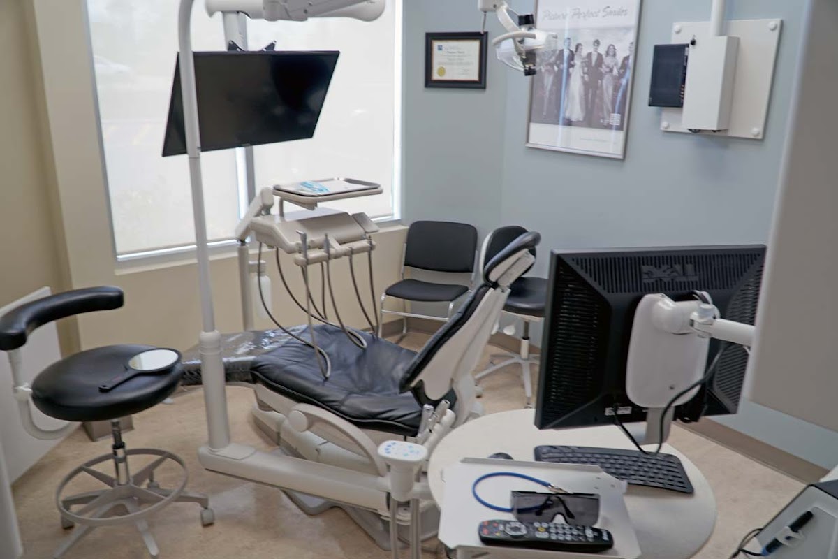 South Family Dental dental clinic in Calgary - Photo 4