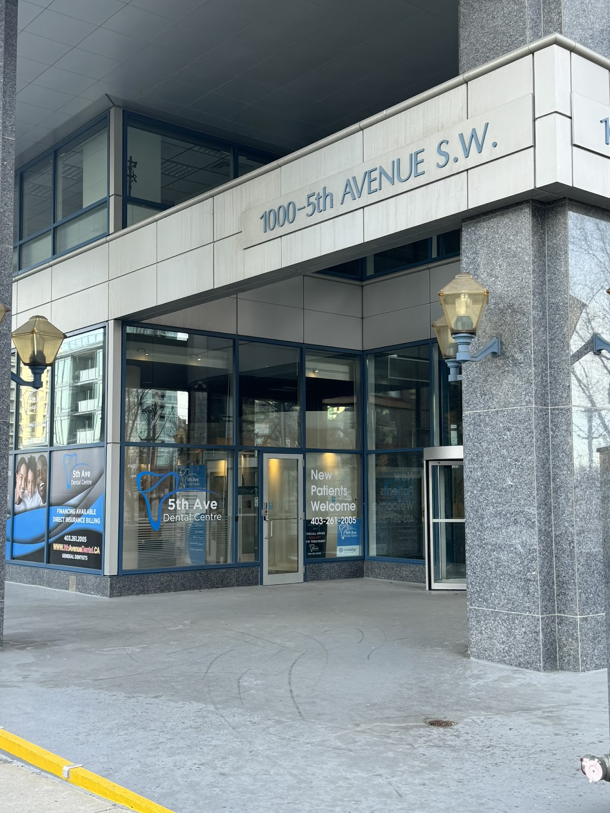 5th Avenue Dental Centre dental clinic in Calgary - Photo 3