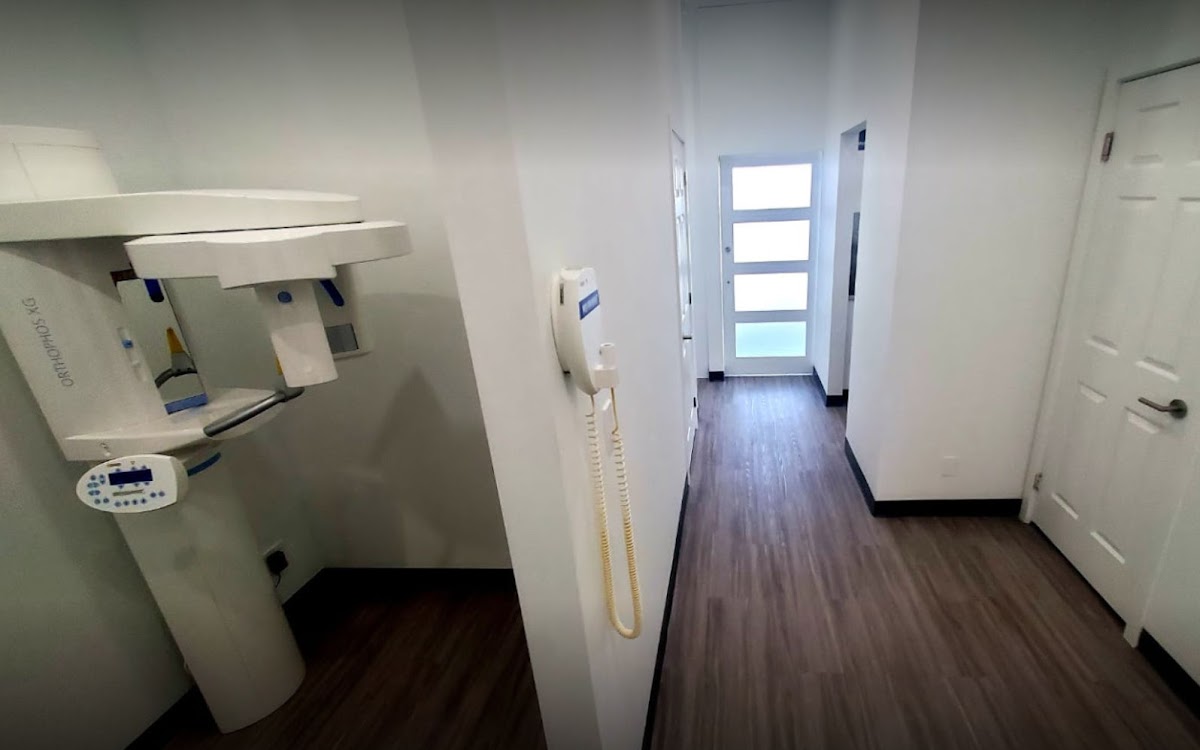 Eversmile Dental Clinic Bridlewood dental clinic in Calgary - Photo 4