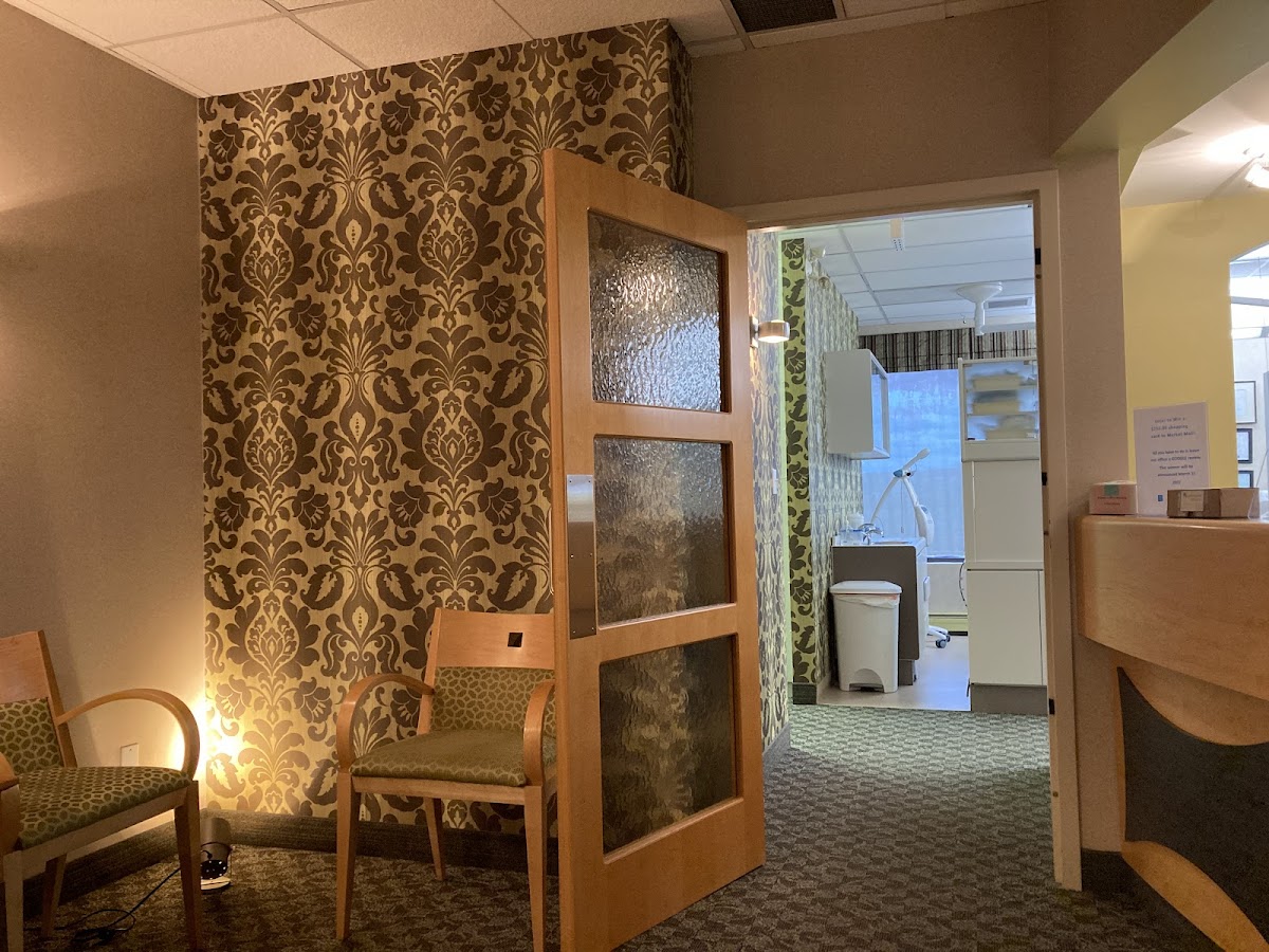 Northland Smiles Dental dental clinic in Calgary - Photo 9