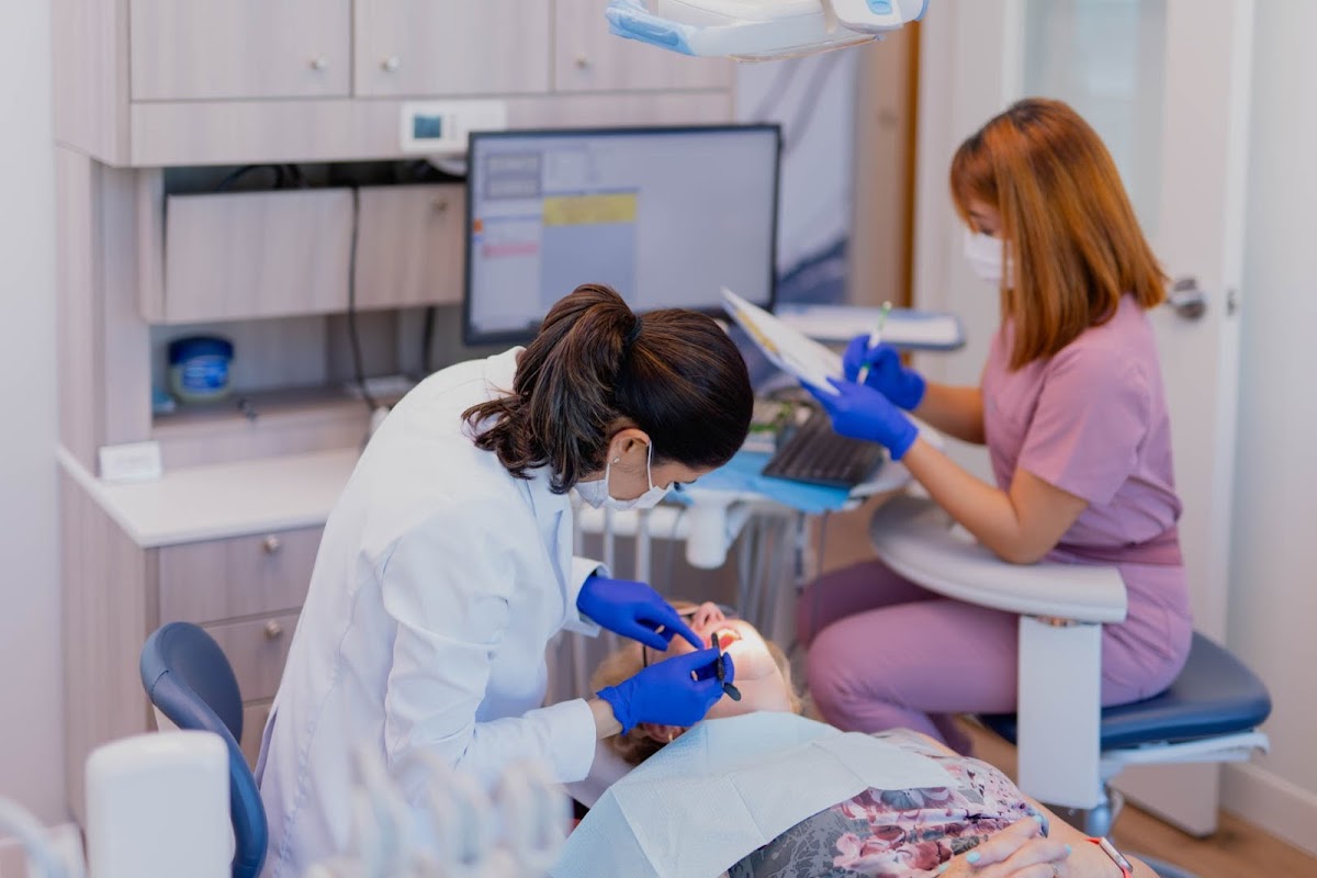 Evershine Dental Care dental clinic in Calgary - Photo 8