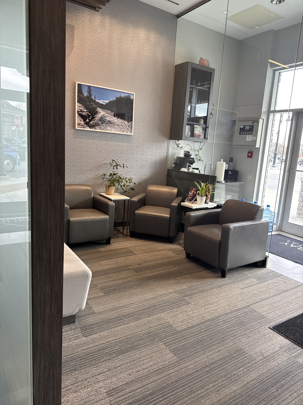 Auburn Bay Dental dental clinic in Calgary - Photo 3