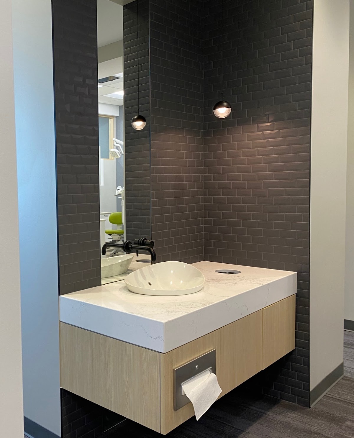 Crestmont Dental dental clinic in Calgary - Photo 7