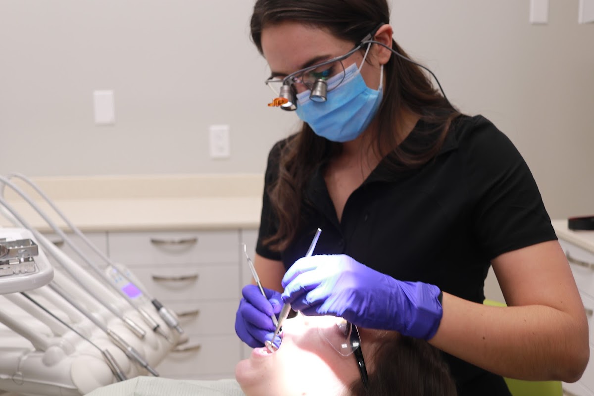 Crestmont Dental dental clinic in Calgary - Photo 9