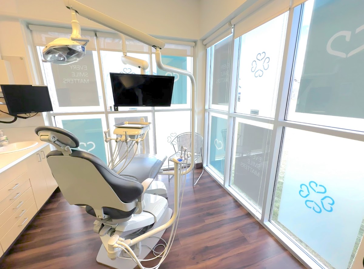 Cougar Ridge Dental dental clinic in Calgary - Photo 3