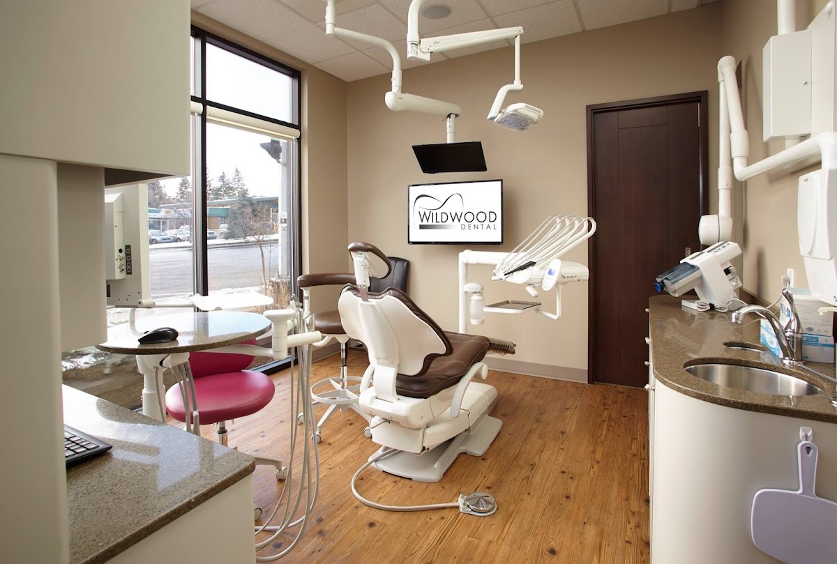 Wildwood Dental dental clinic in Calgary - Photo 2