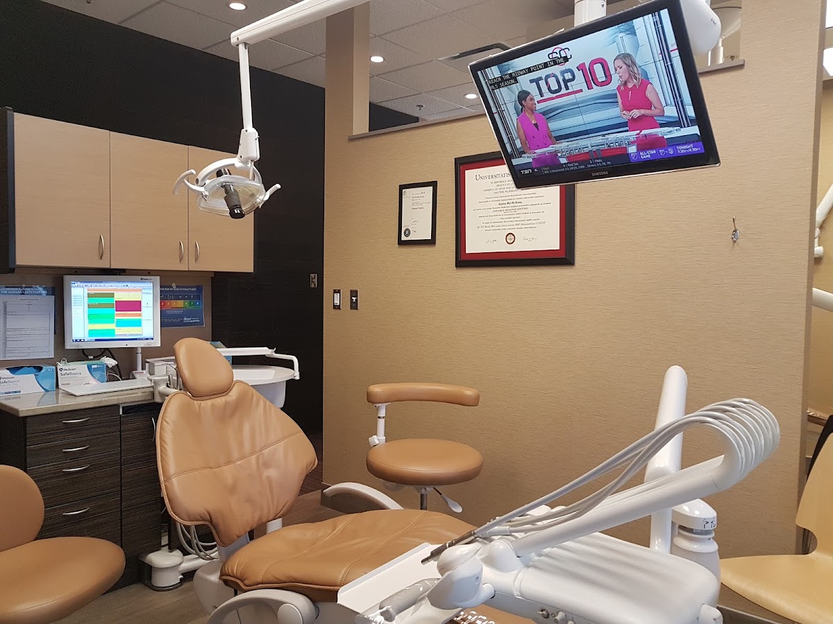 Royal Vista Dental NW Calgary dental clinic in Calgary - Photo 4