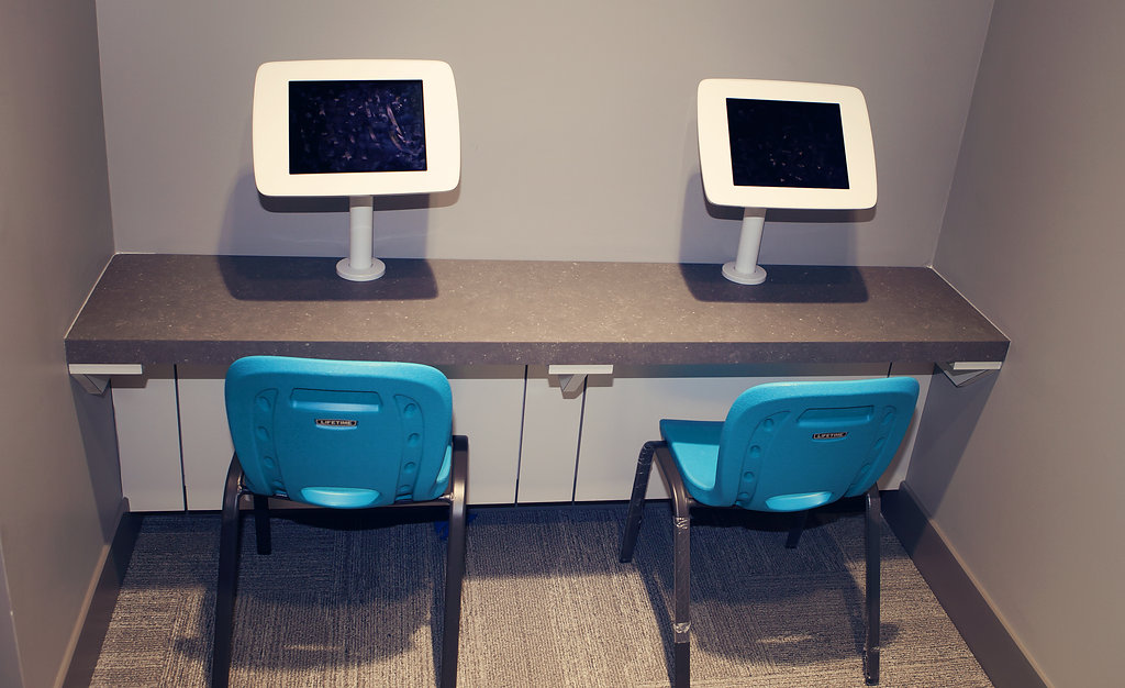 Outdoor Dental dental clinic in Calgary - Photo 10