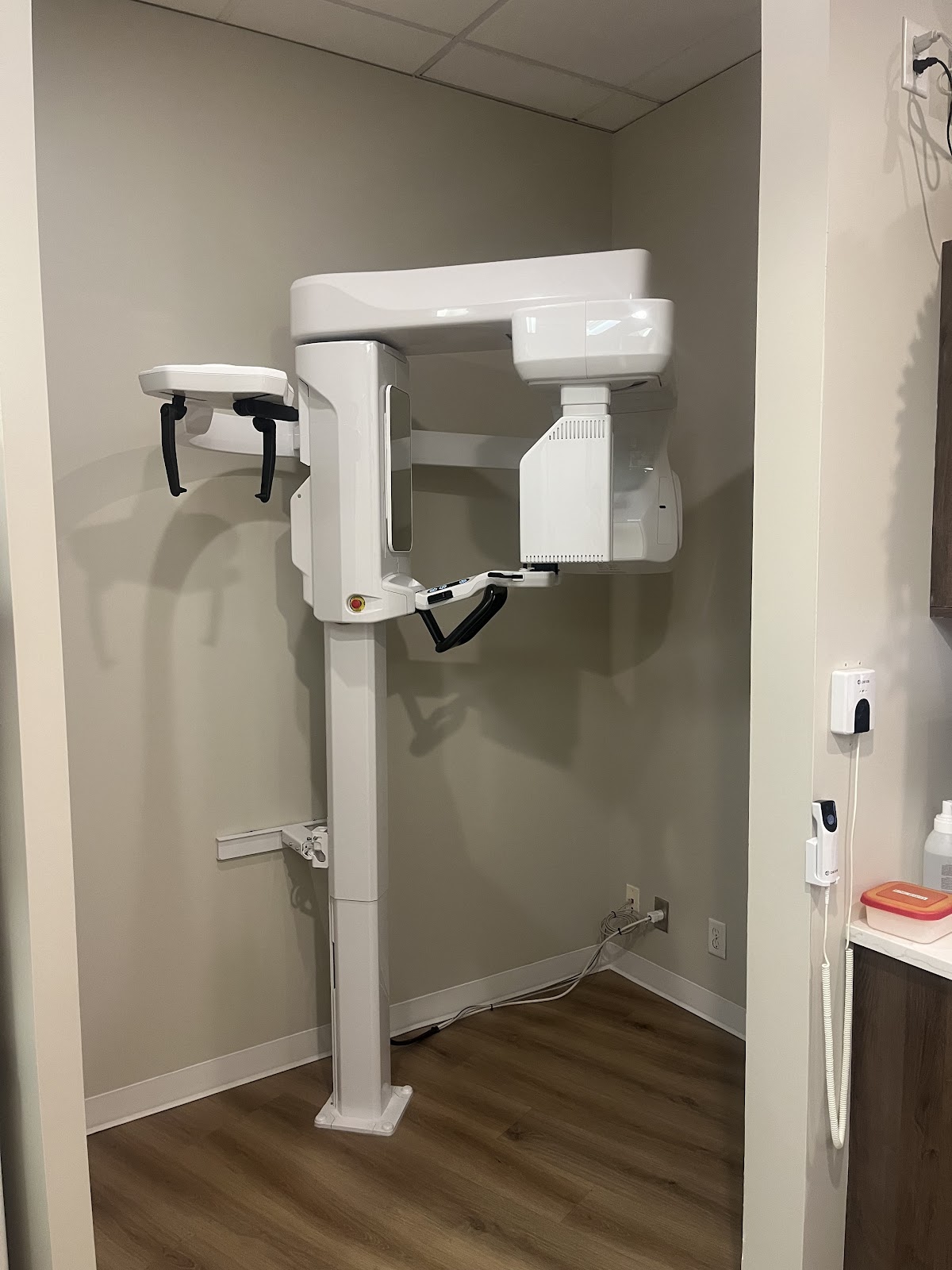 Chaparral Dental Wellness Calgary dental clinic in Calgary - Photo 6