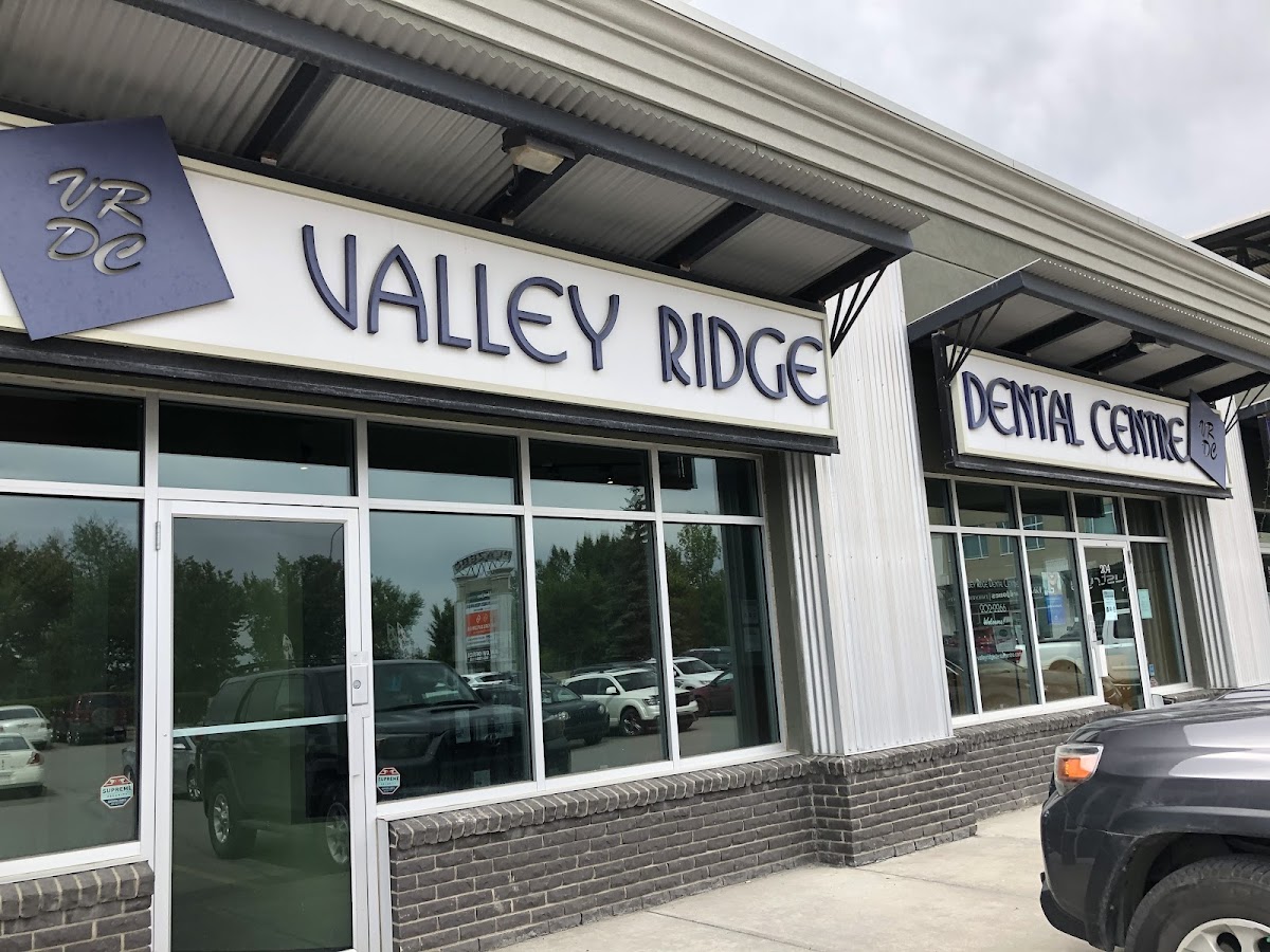 Valley Ridge Dental Centre Calgary dental clinic in Calgary - Photo 1