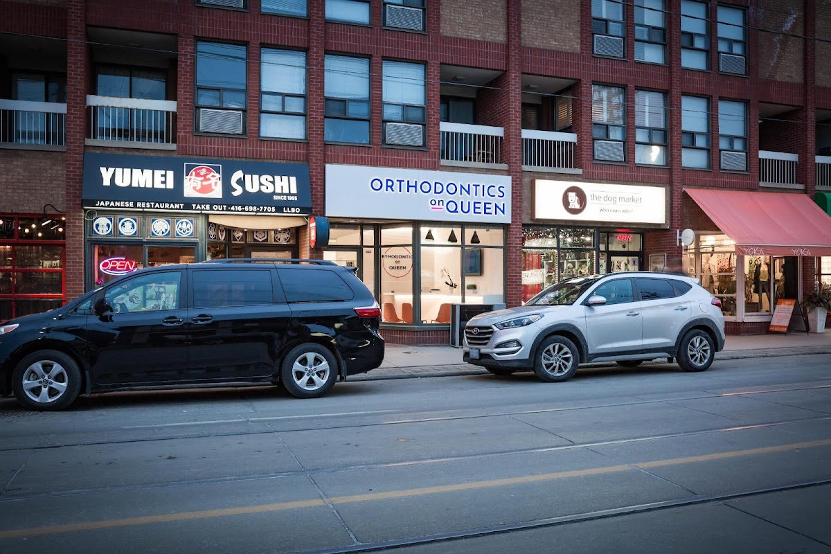 Orthodontics on Queen dental clinic in Old Toronto - Photo 7