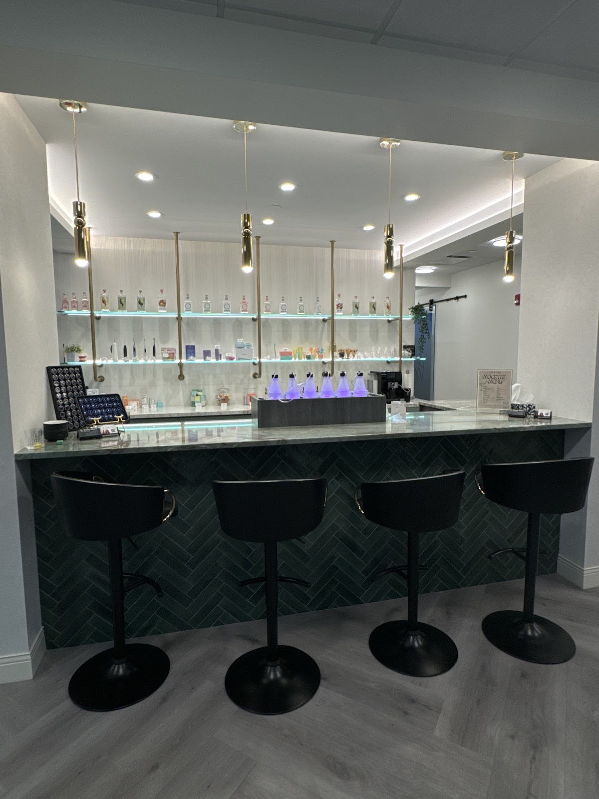 Tooth Bar Dental dental clinic in Calgary - Photo 2