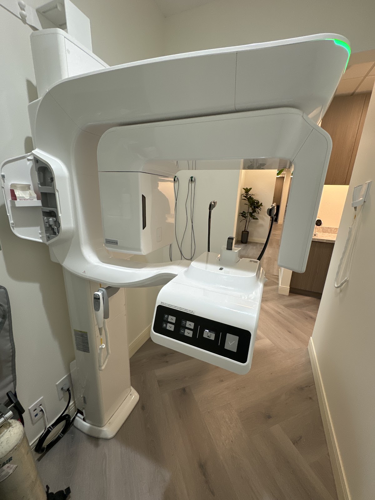 Tooth Bar Dental dental clinic in Calgary - Photo 9