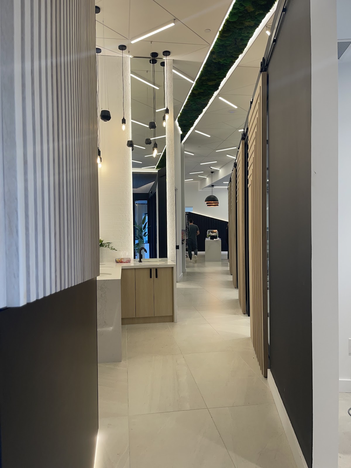 Tasios Orthodontics dental clinic in Vaughan - Photo 8