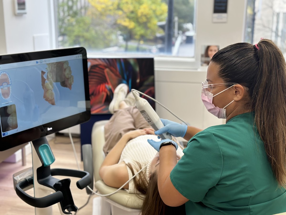 Transforme Montréal - Clinique Orthodontie Côte-des-Neiges dental clinic in Côte-des-Neiges - Notre-Dame-de-Grâce - Photo 5