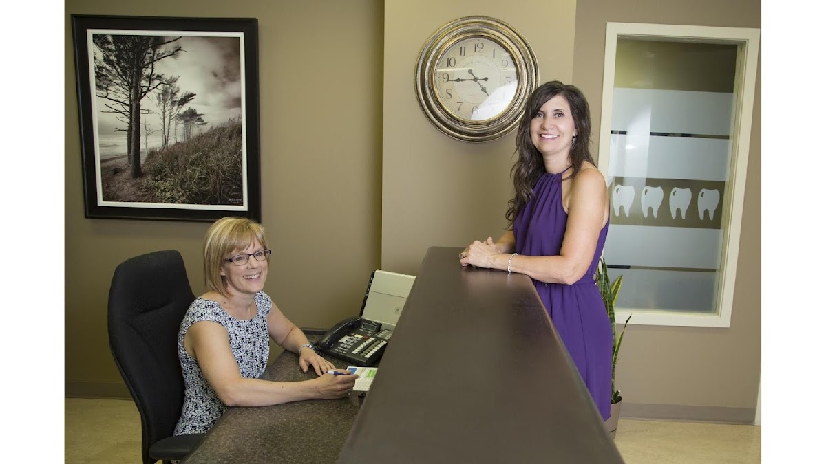 Dentistry at Market Mall dental clinic in Calgary - Photo 1