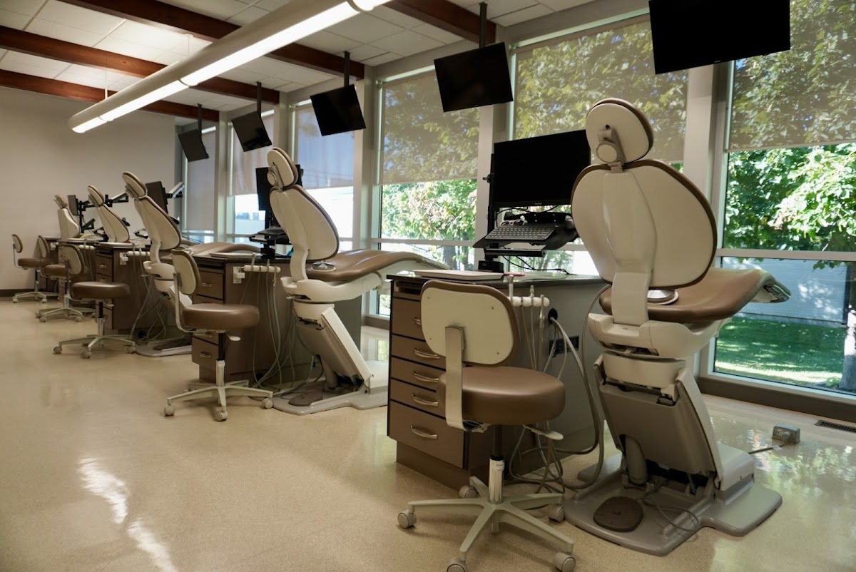 Saskatoon Orthodontics dental clinic in Saskatoon - Photo 2