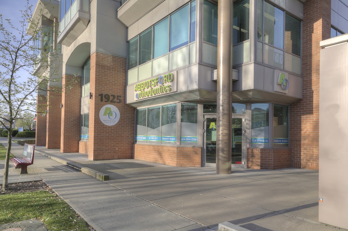 Abbotsford Orthodontics dental clinic in Abbotsford - Photo 8