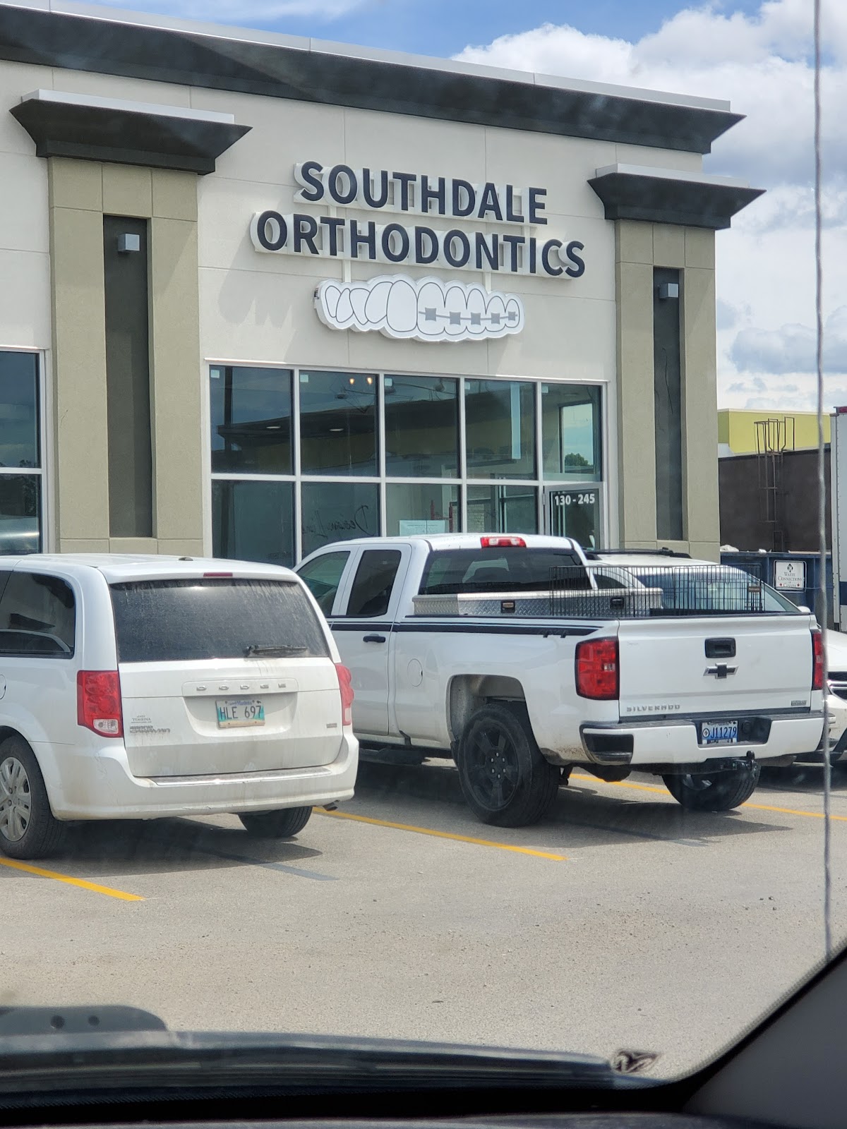 Kildonan Orthodontics: Southdale dental clinic in Winnipeg - Photo 1