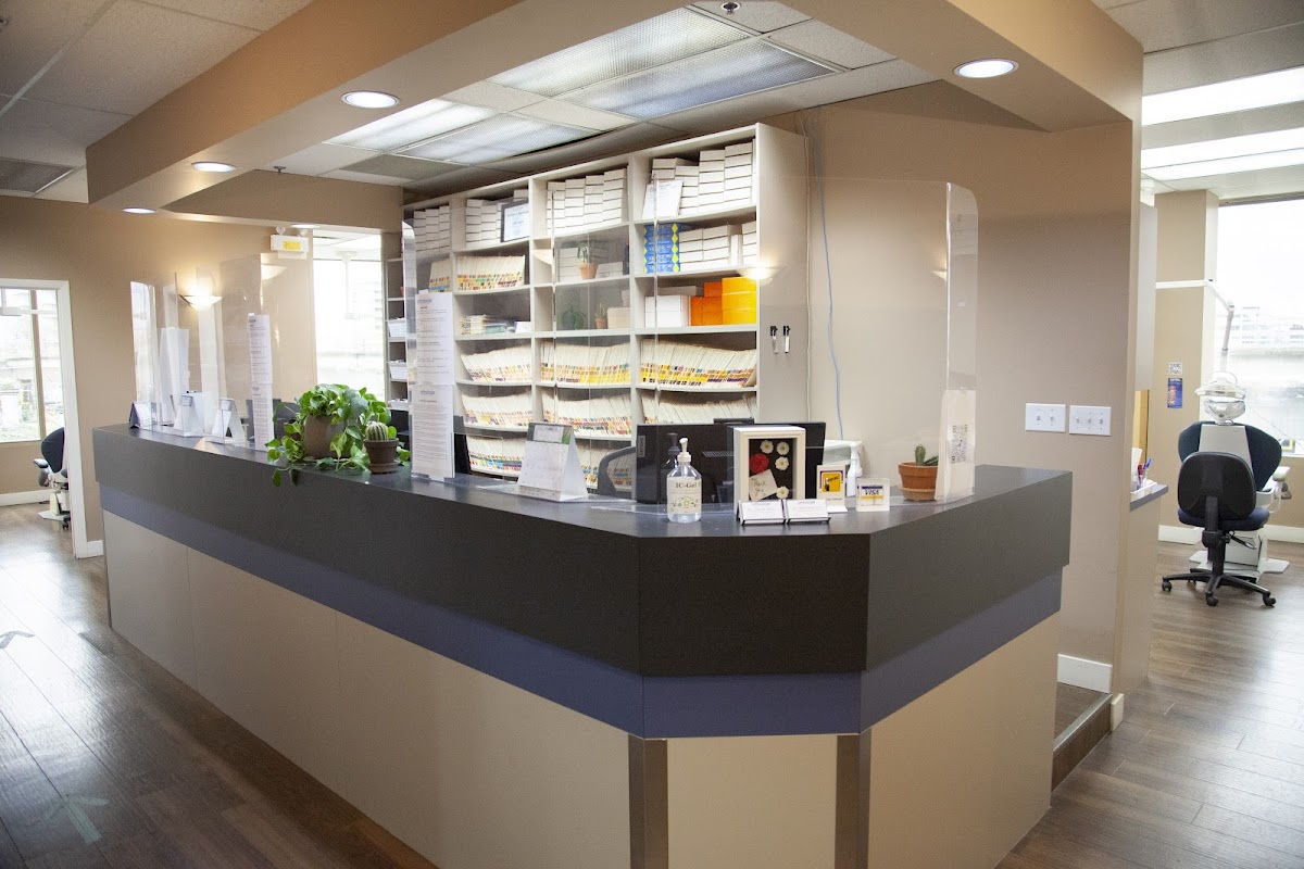 Orthologie Orthodontics Richmond dental clinic in Richmond - Photo 3