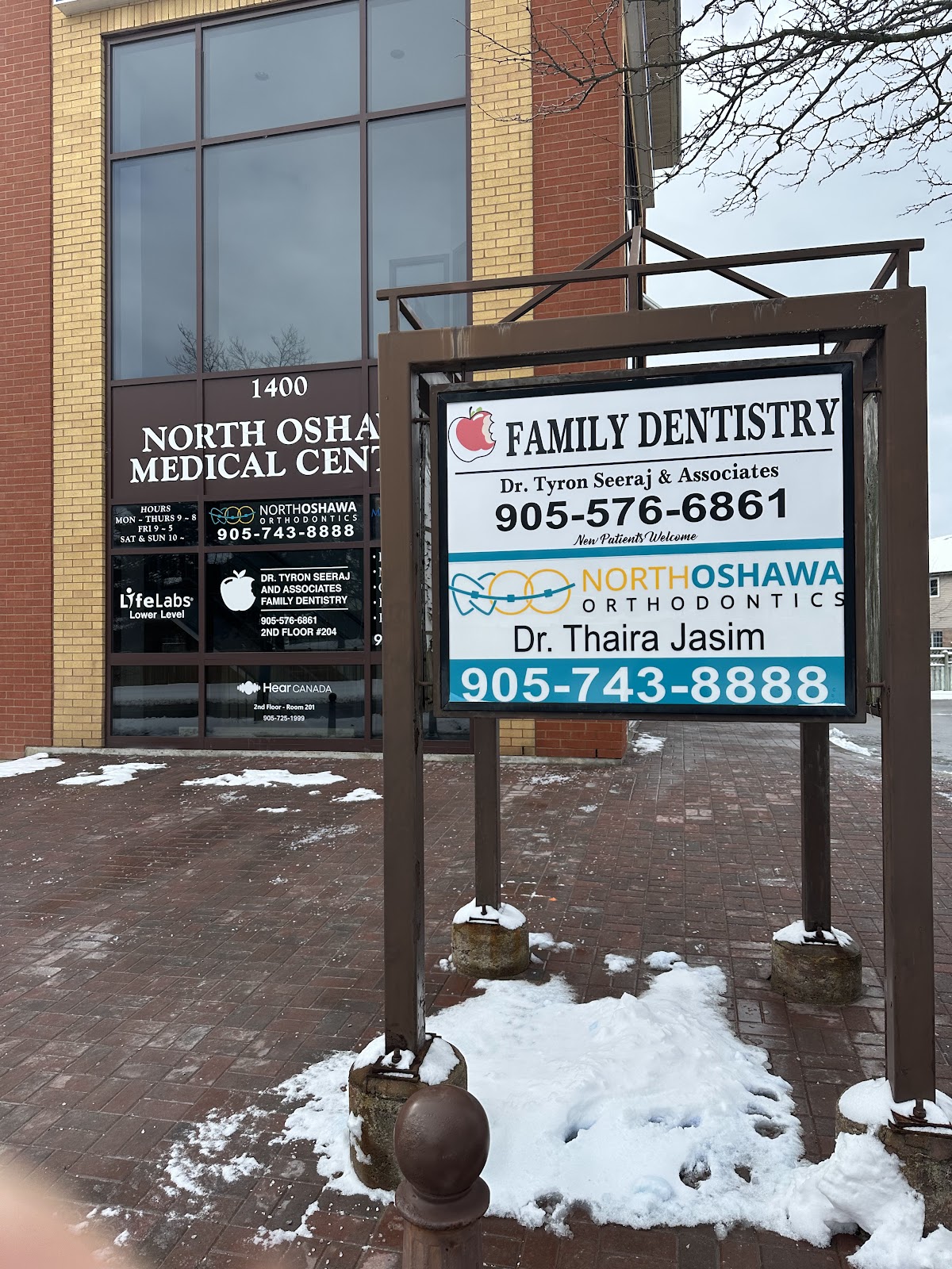North Oshawa Orthodontics dental clinic in Oshawa - Photo 7