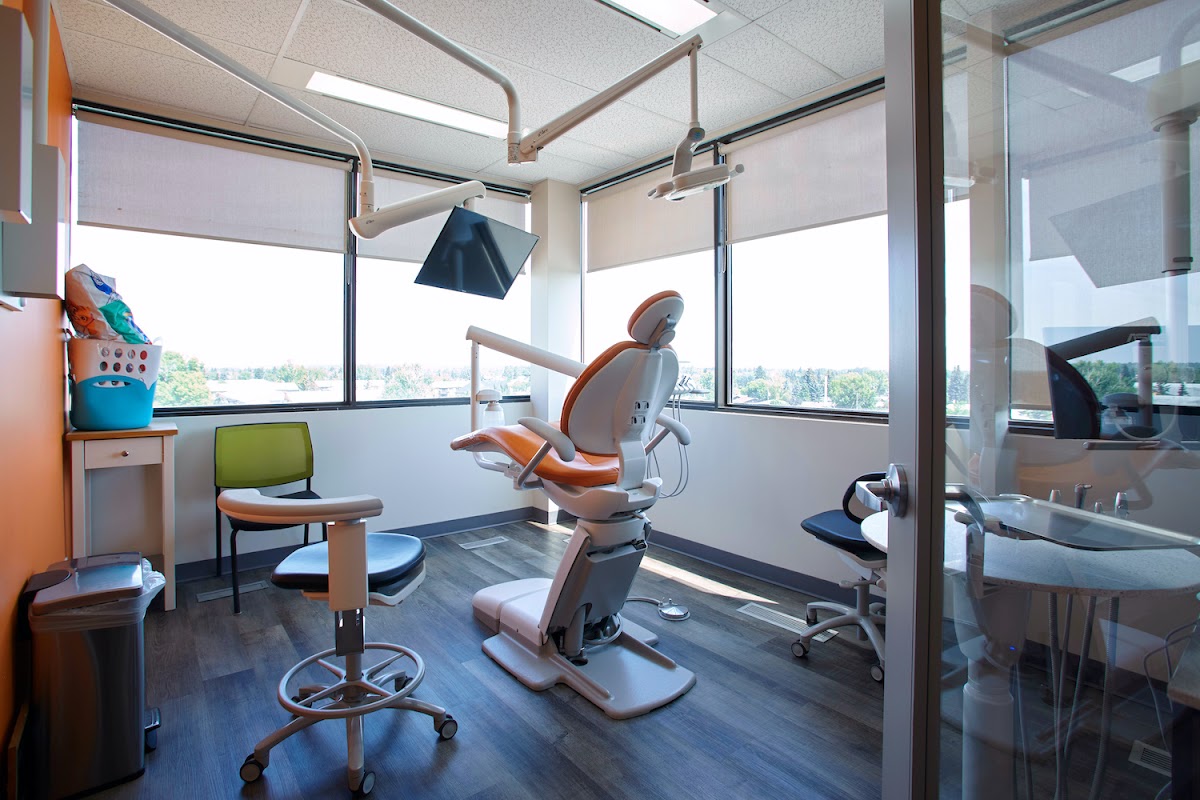 Sayahh City Kids Dental Care Marlborough dental clinic in Calgary - Photo 4