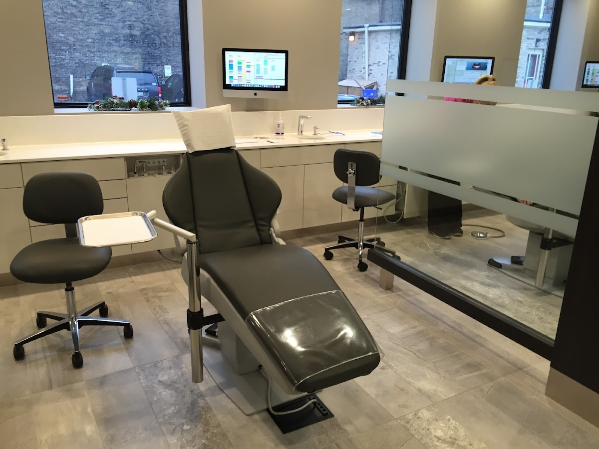 Dentalign Orthodontics dental clinic in London - Photo 9