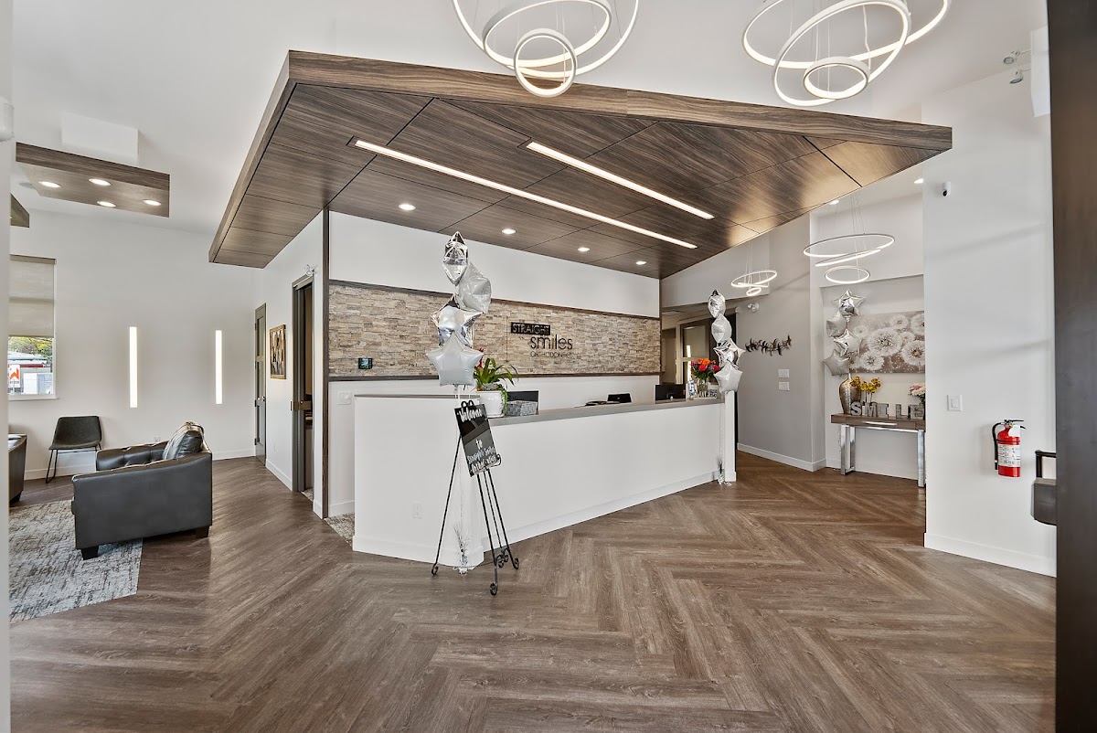 Straight Smiles Orthodontics - Dr. Tony Pasquale dental clinic in St. Catharines - Photo 1