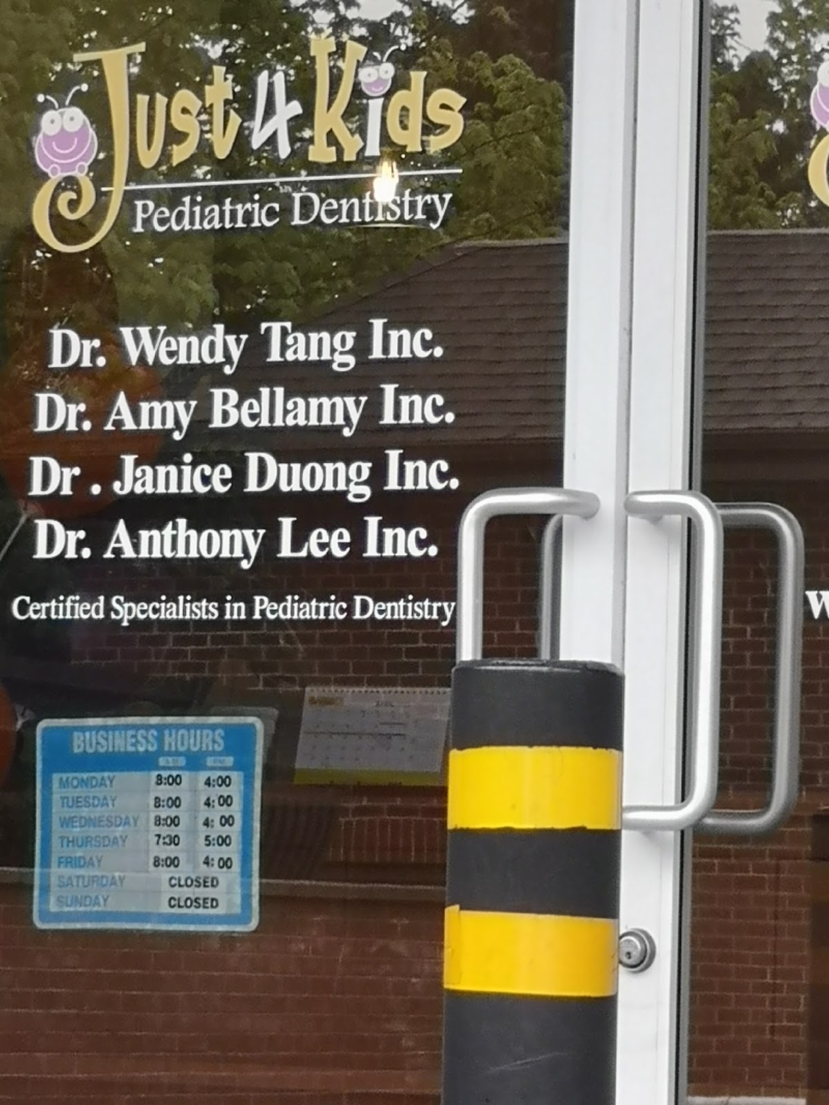 Just4kids Pediatric Dentistry dental clinic in Surrey - Photo 10