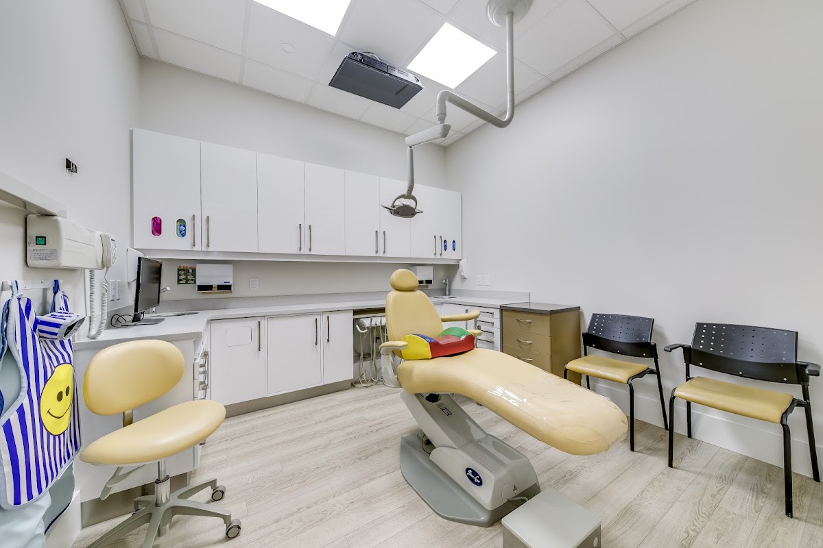 Dental Care 4 Kids dental clinic in Mississauga - Photo 3