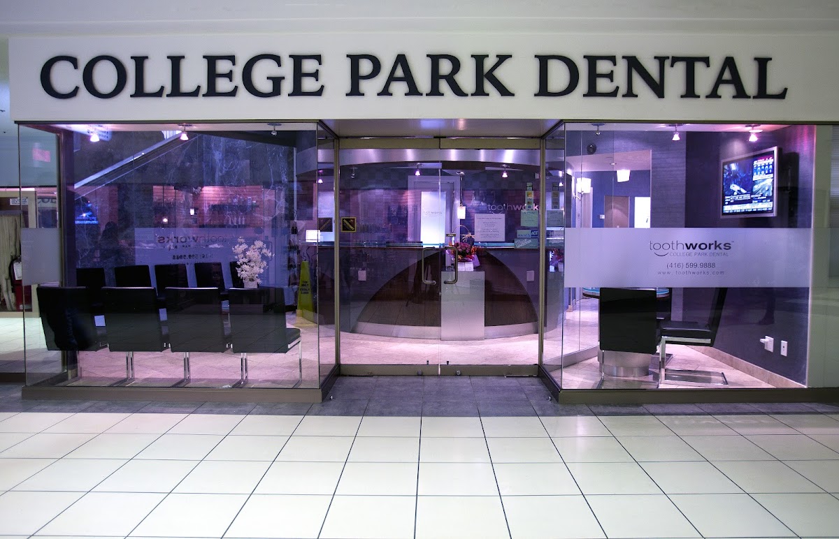 Toothworks College Park Dental dental clinic in Old Toronto - Photo 4