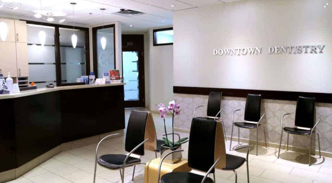 Downtown Dentistry dental clinic in Old Toronto - Photo 1