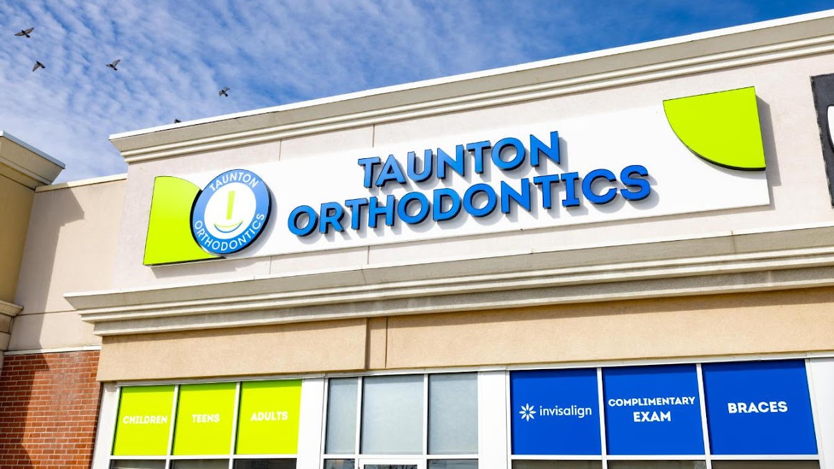 Taunton Orthodontics dental clinic in Whitby - Photo 7