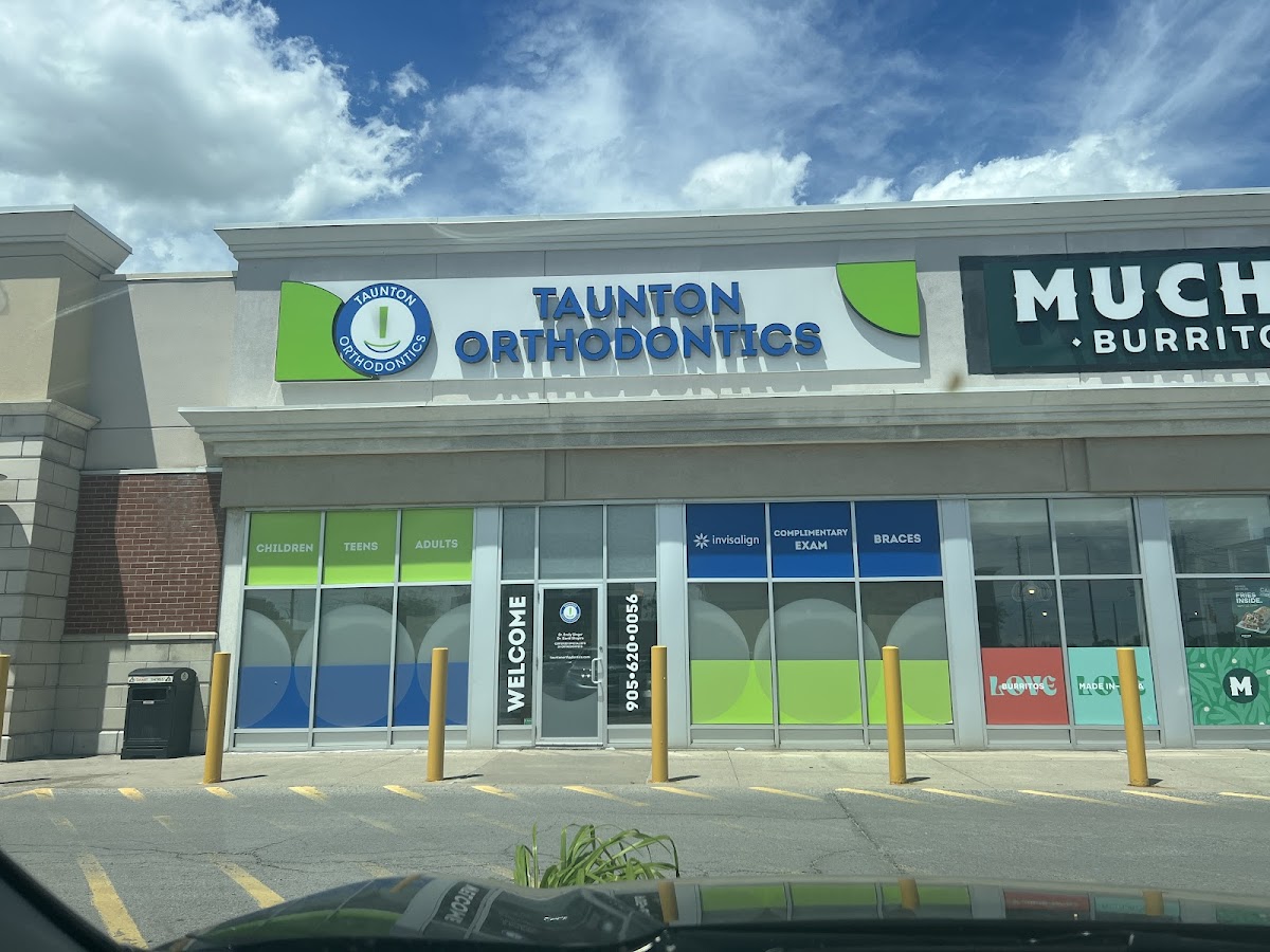 Taunton Orthodontics dental clinic in Whitby - Photo 8
