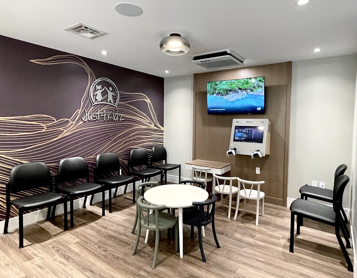 Just 4 Kidz Dental dental clinic in Nepean - Photo 1