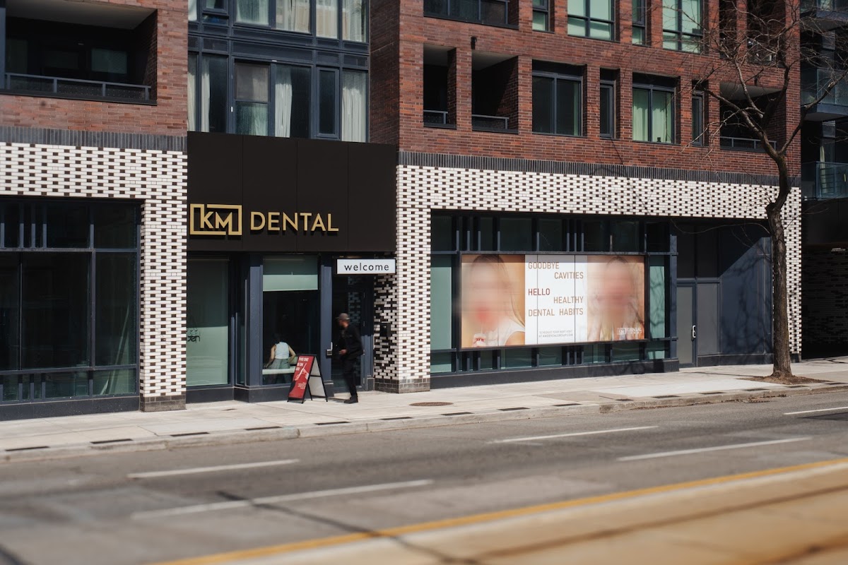 KM Dental Group - St Clair dental clinic in Old Toronto - Photo 1