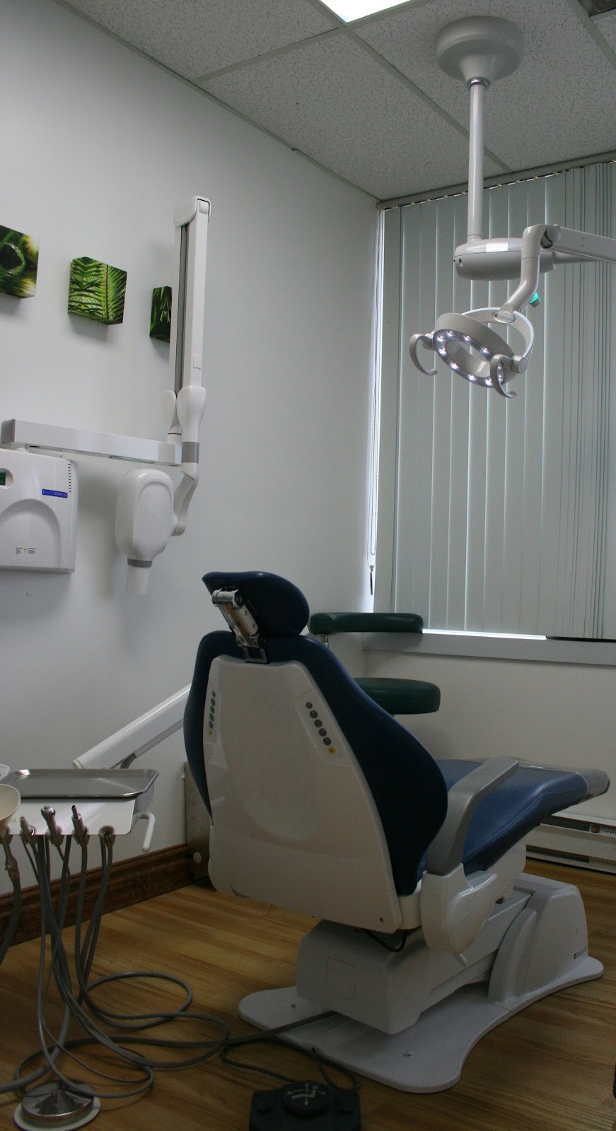 Bloor West Dentistry dental clinic in Old Toronto - Photo 4