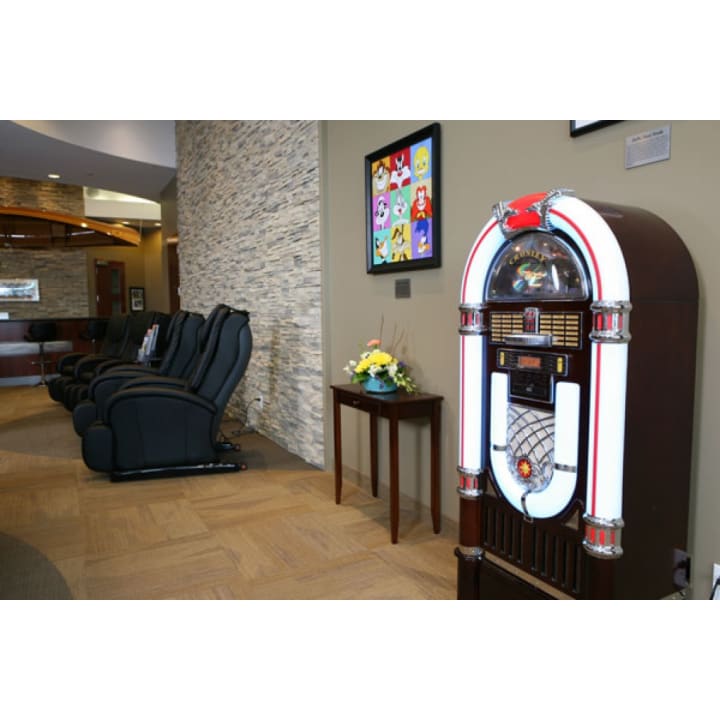 Deer Valley Dental Care dental clinic in Calgary - Photo 8