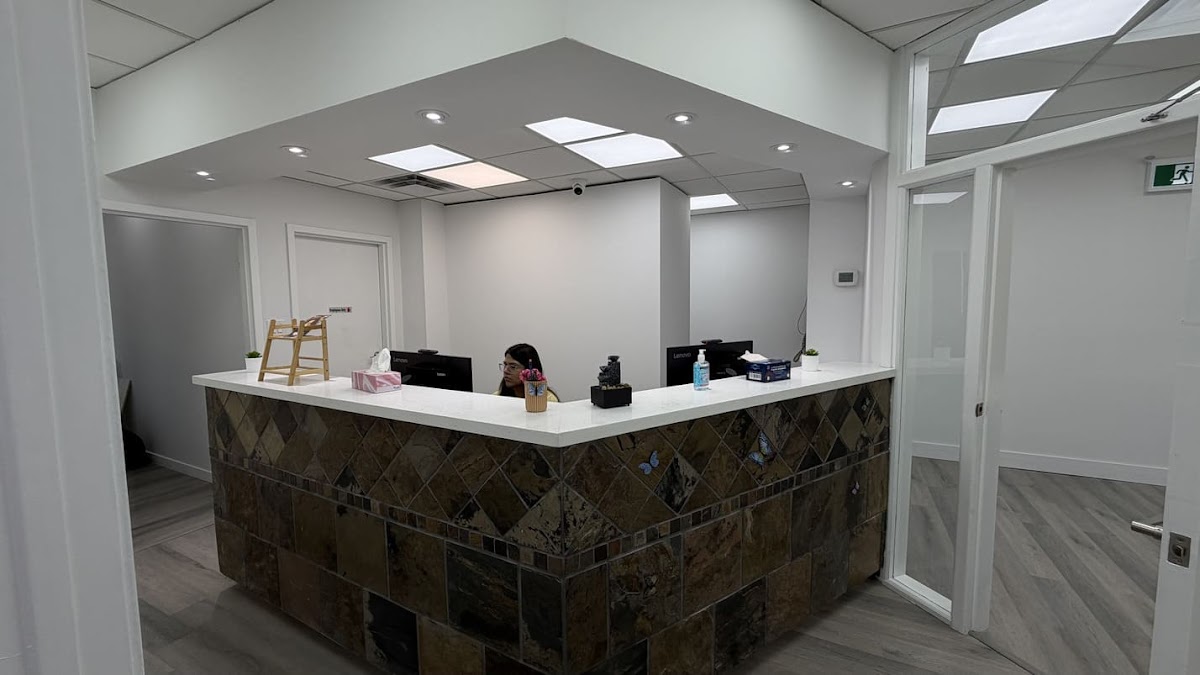 Krest One Dental Rexdale dental clinic in Etobicoke - Photo 4