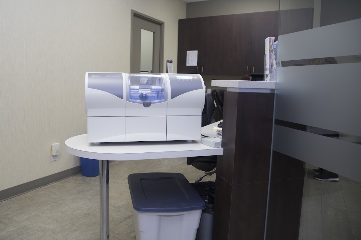 Eastport Dental Centre dental clinic in Calgary - Photo 3