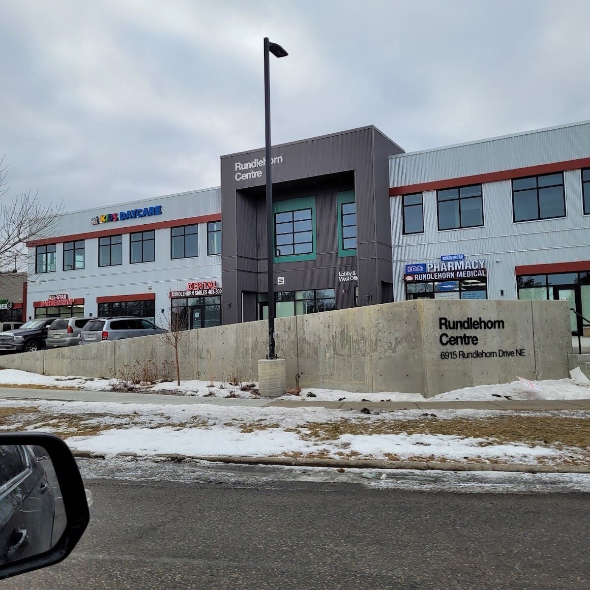 Rundlehorn Smiles Dental dental clinic in Calgary - Photo 5