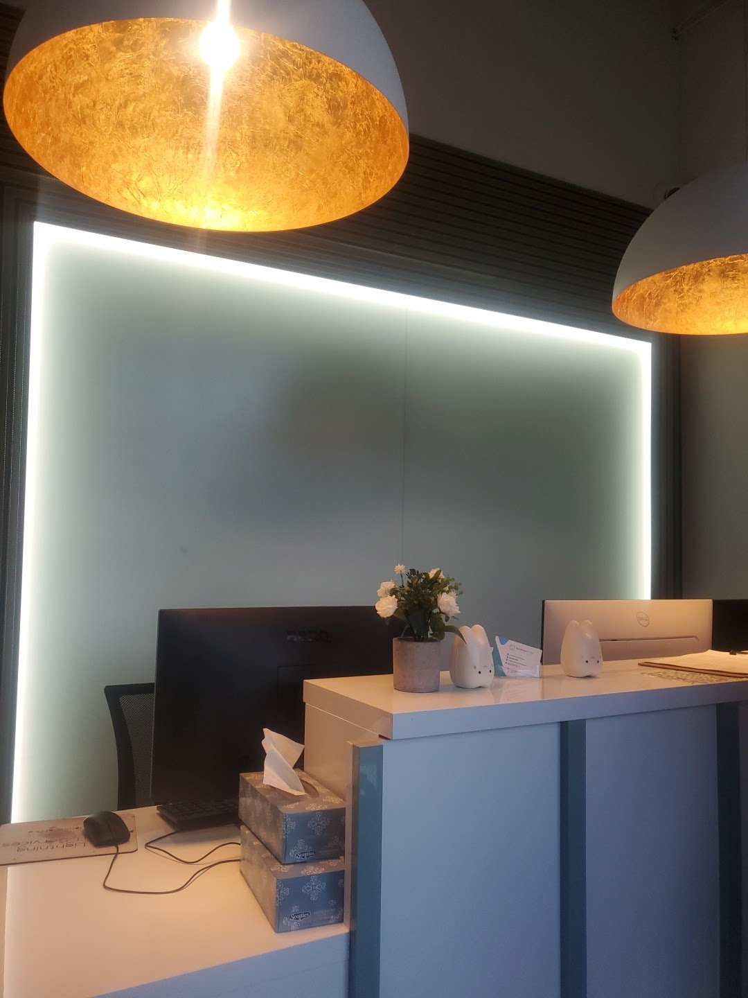 Rundlehorn Smiles Dental dental clinic in Calgary - Photo 9