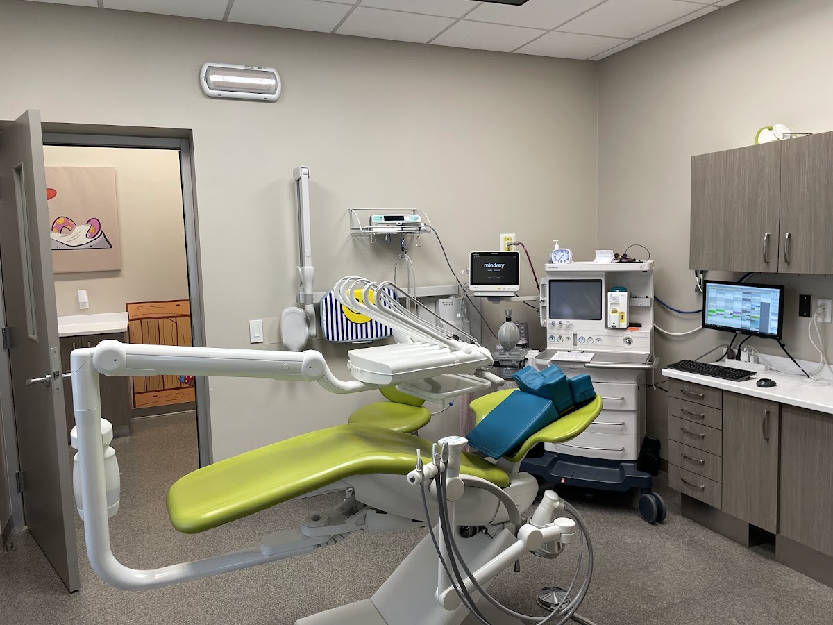 SmileTown dental clinic in Waterloo - Photo 10