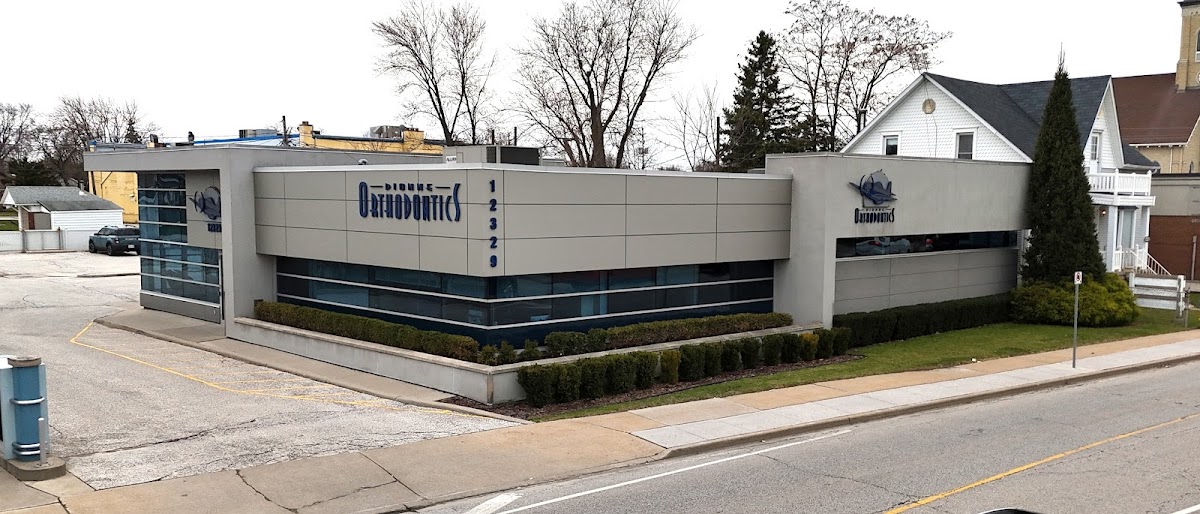 Dionne Orthodontics dental clinic in Windsor - Photo 10