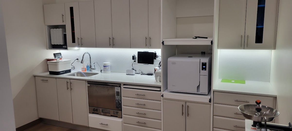 Northbridge Dental- Dr. Bindu Philip dental clinic in Waterloo - Photo 6