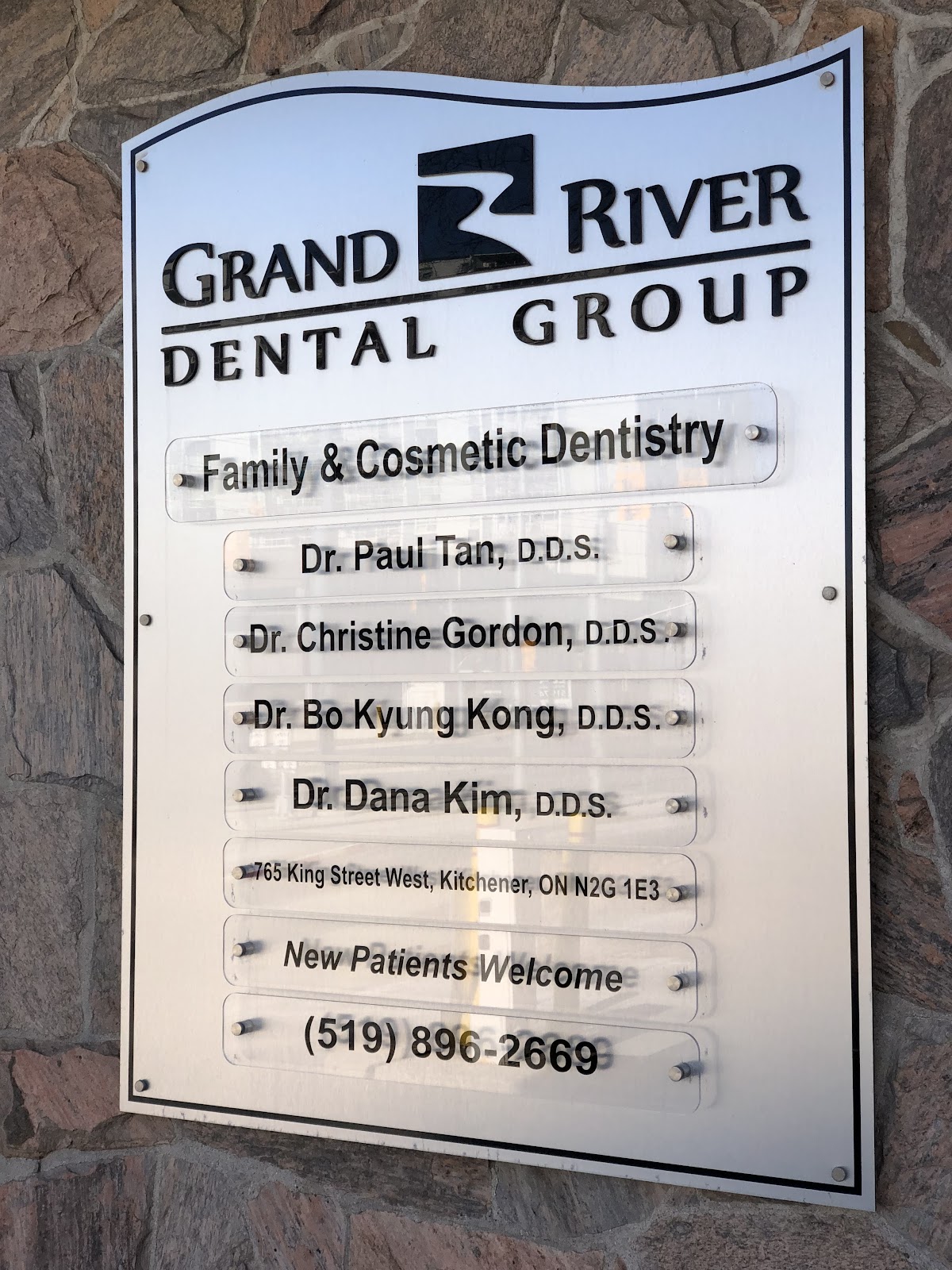 Grand River Dental Care dental clinic in Kitchener - Photo 7