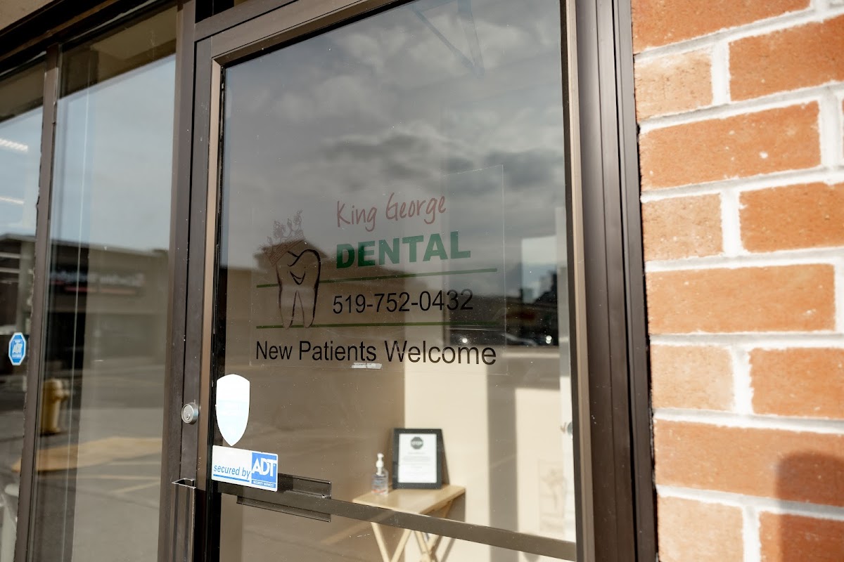 King George Dental dental clinic in Brantford - Photo 6