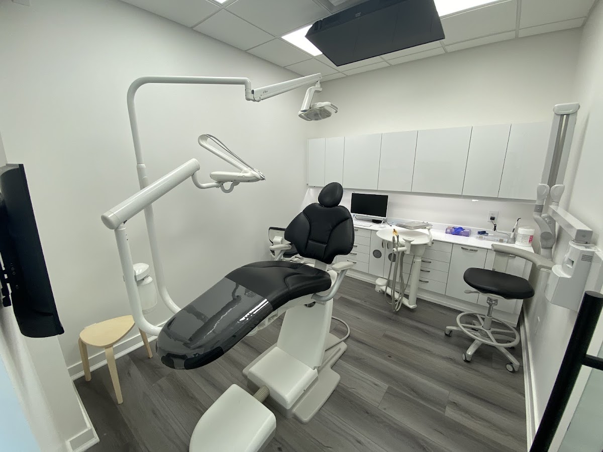 Arora Dental - Brantford dental clinic in Brantford - Photo 1