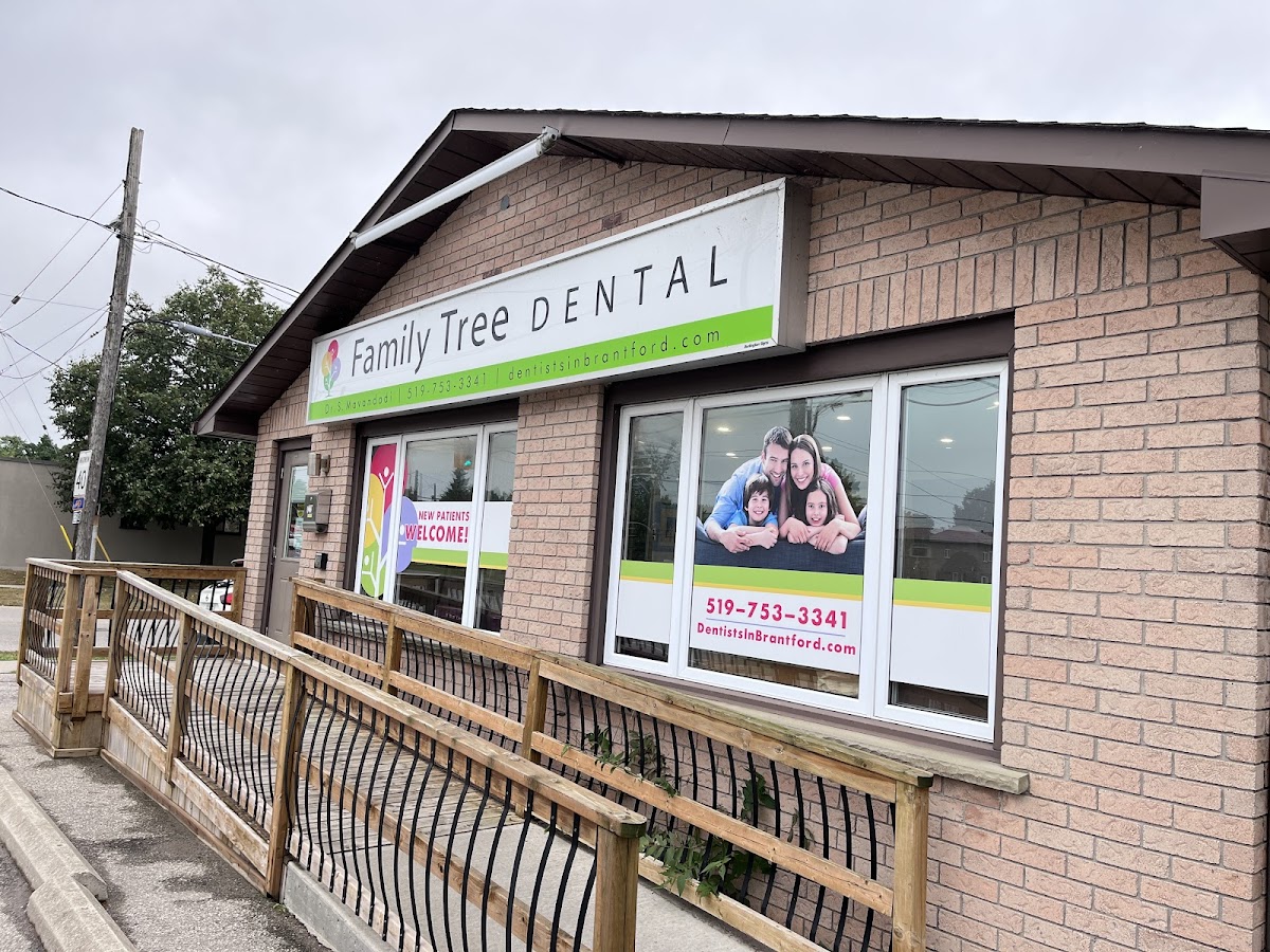 Family Tree Dental dental clinic in Brantford - Photo 1